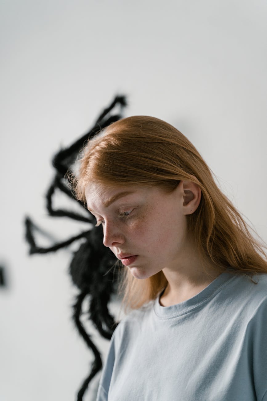 Overthinking Bikin Galau? Ini Cara Otak Kamu Gak Muter-Muter Mulu!